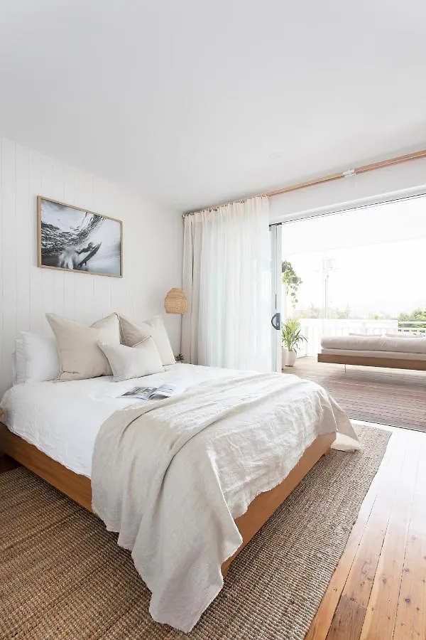 Crystal Pacific Palm Beach Gold Coast Apartment